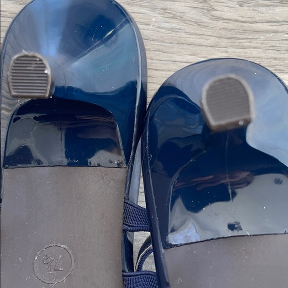 Etienne Aigner sandals - Picture 6 of 7